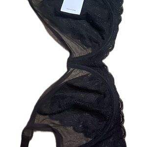 Black Mesh Panel Bra with Modern Design